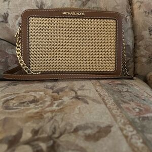 Selling Michael Kors Crossbody Bag